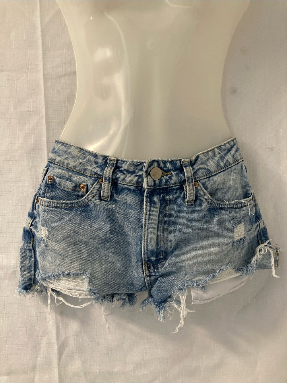 Refuge Denim Chelsea Y2K Distressed Cutoff Denim Shorts Size 00